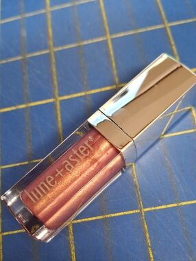 lune+aster Vit C Lip Gloss Visionary 0.12 oz New